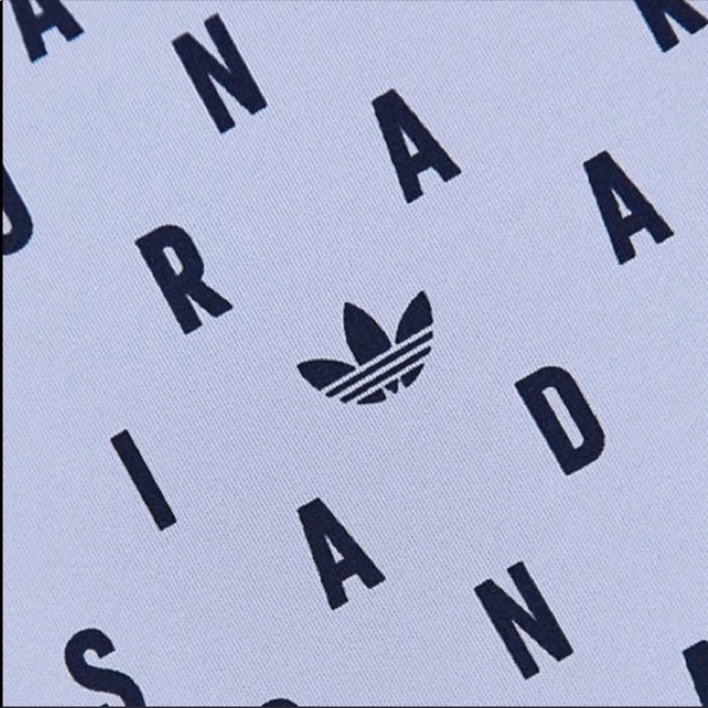 NIP Adidas All Over Logo Biker Shorts in Chalk - Picture 2 of 4